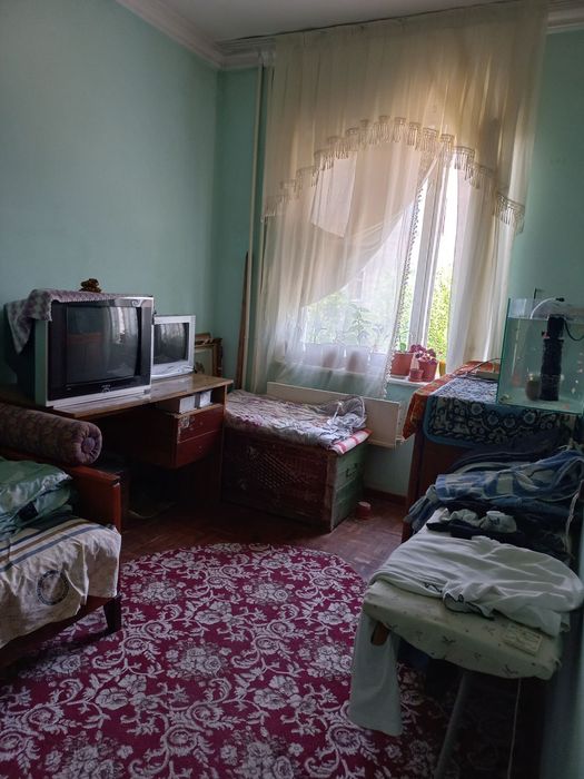 Tez sotiladi kvartira Qibray markazida