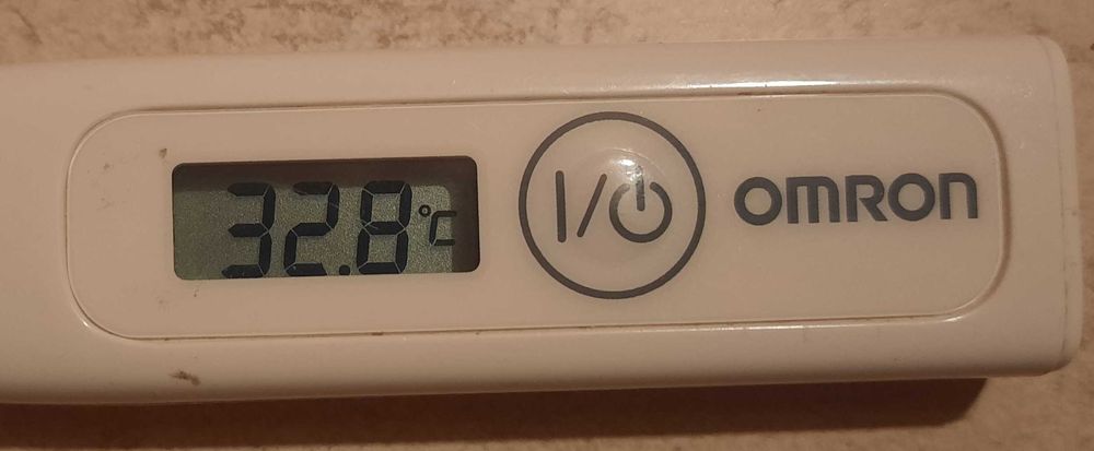 Термометр электронный OMRON Eco Temp Basic (MC-246-RU)