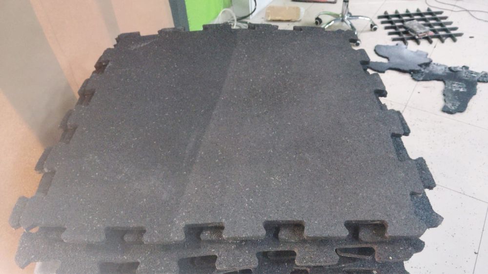 Тартановое покрытие плитка пазл