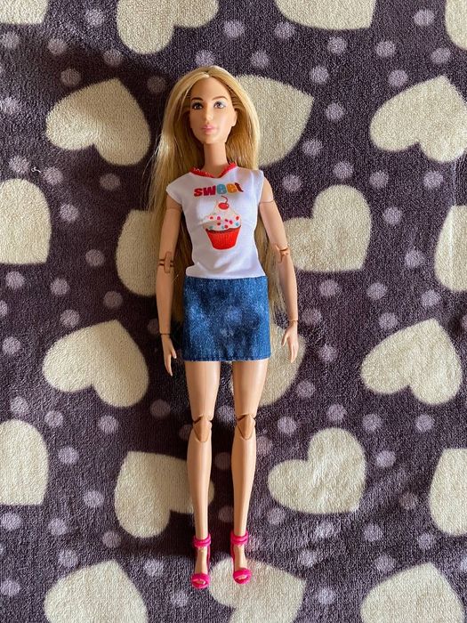 Продам куклу Барби