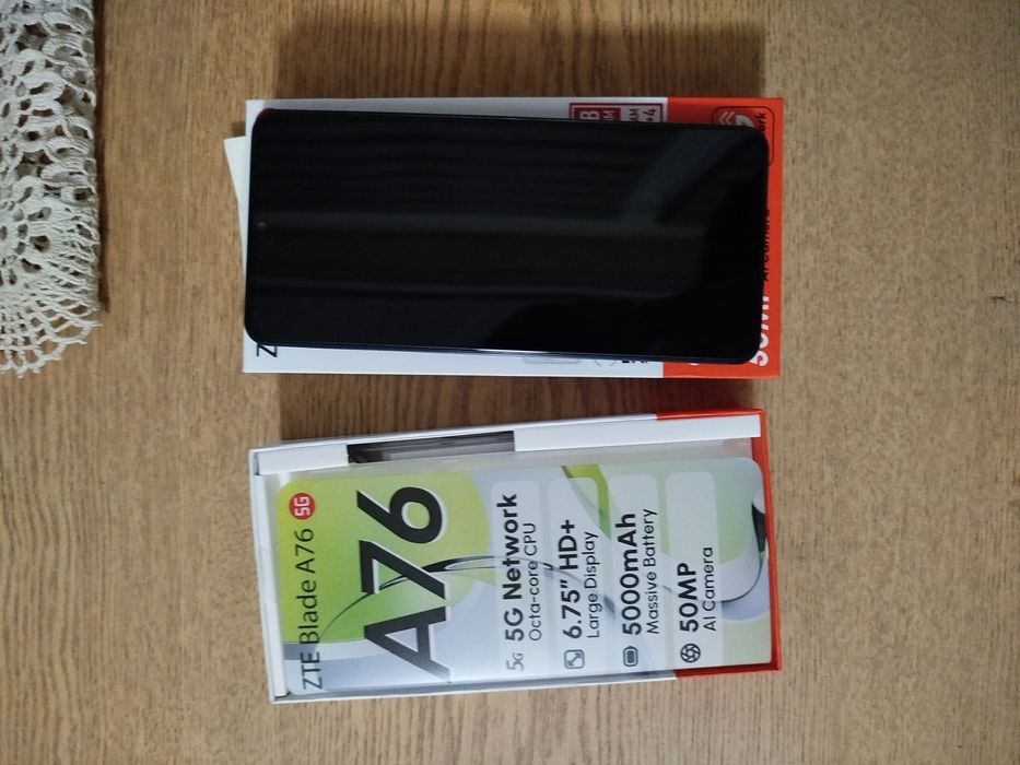 ZTE Blade A76...