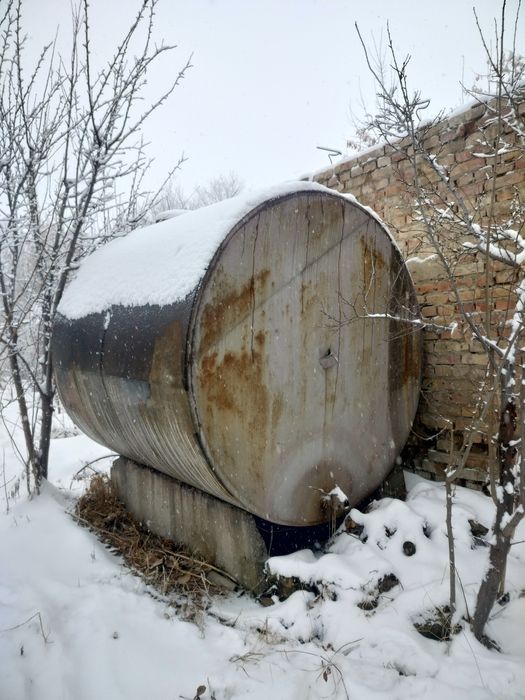 Бочка для твердова топлива