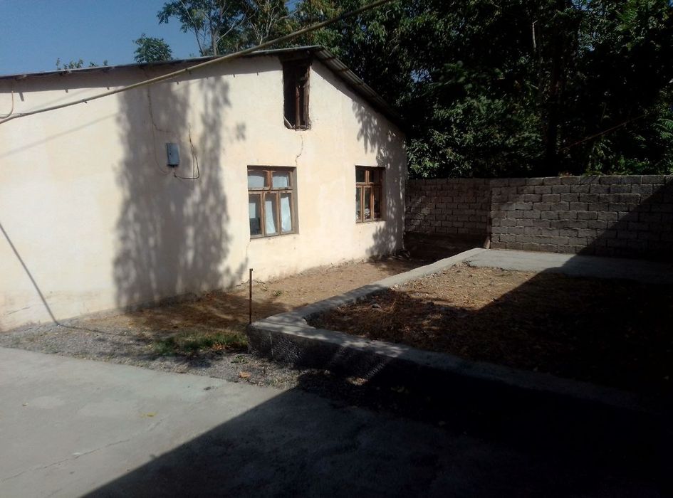 Toshkent viloyati Chirchiq sh. Shodlik MFY A.Temur k. uy joy sotiladi