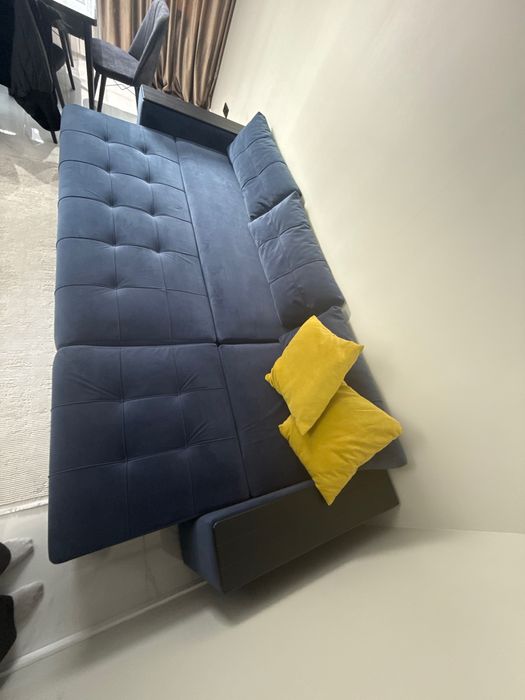 Диван темно синего цвета трансформер.. Срочно! Самовывоз!