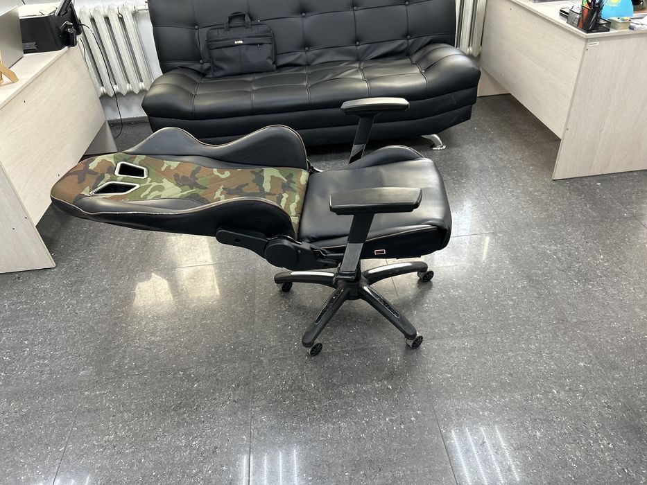 Игровое кресло б/у