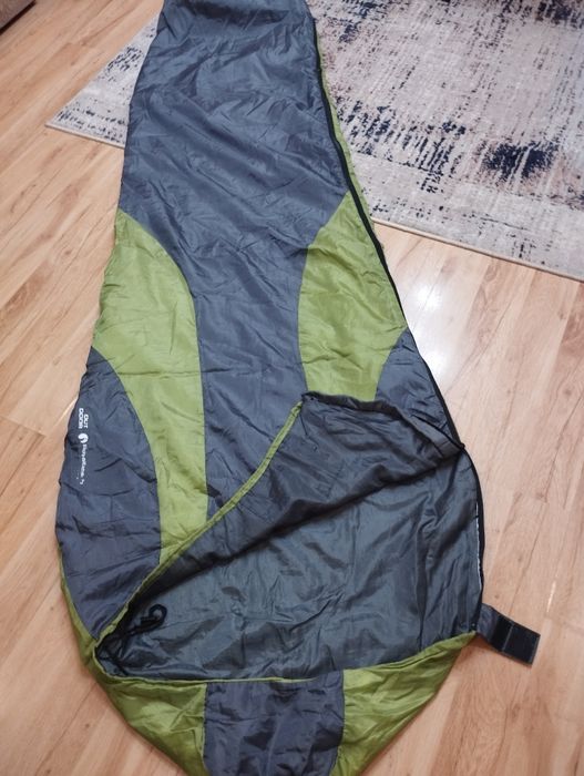 Туристически спални чували