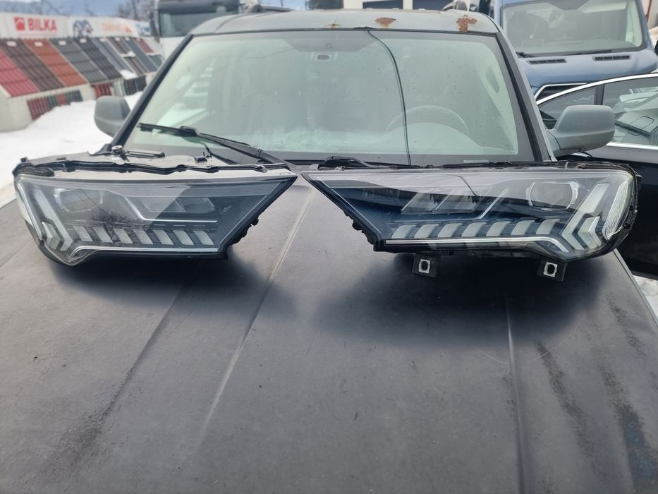 Far stanga dreapta audi Q7 facelift cod 4M0941039C 4M0941040C