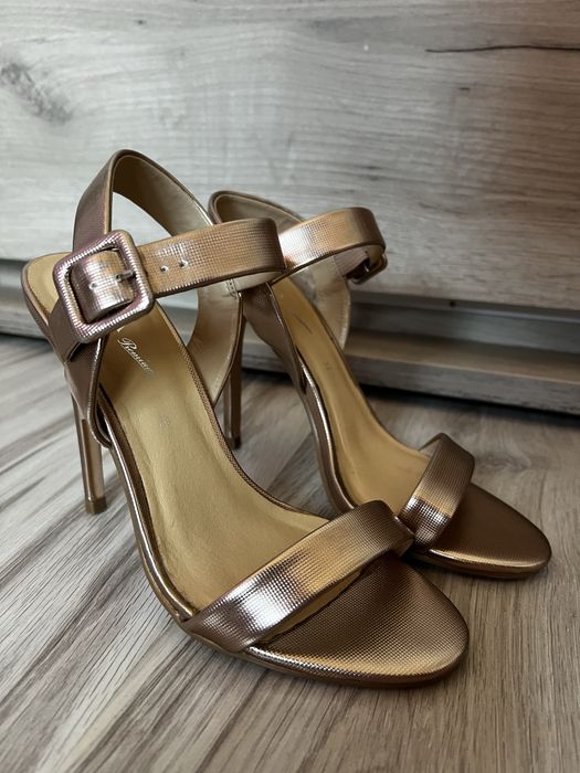 Сандали на висок ток TATA Premium