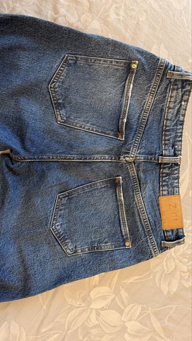 Zara джинсы mom’s 40рр