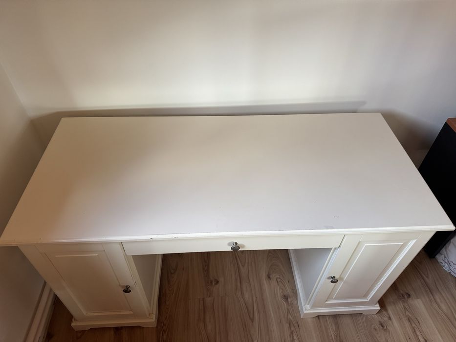 Birou de lemn Ikea