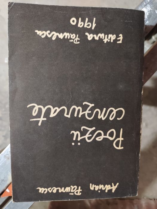 Vând poezii cenzurate