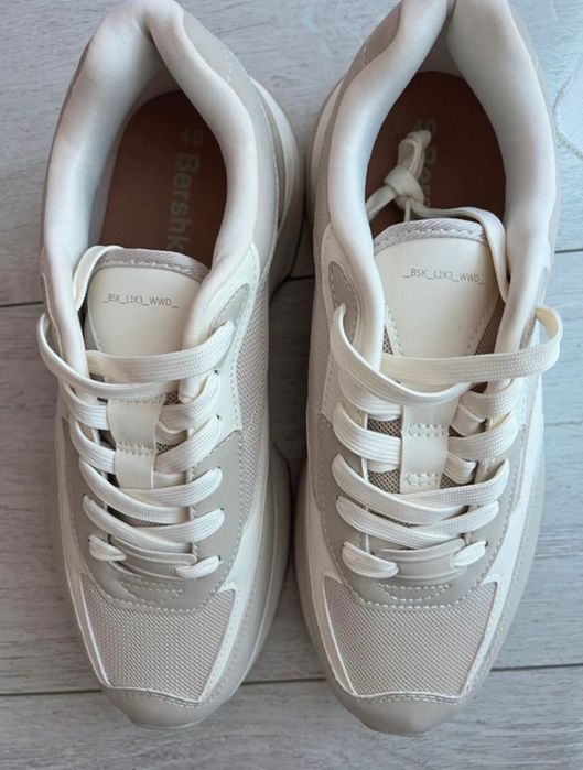 Adidasi Albi Bershka