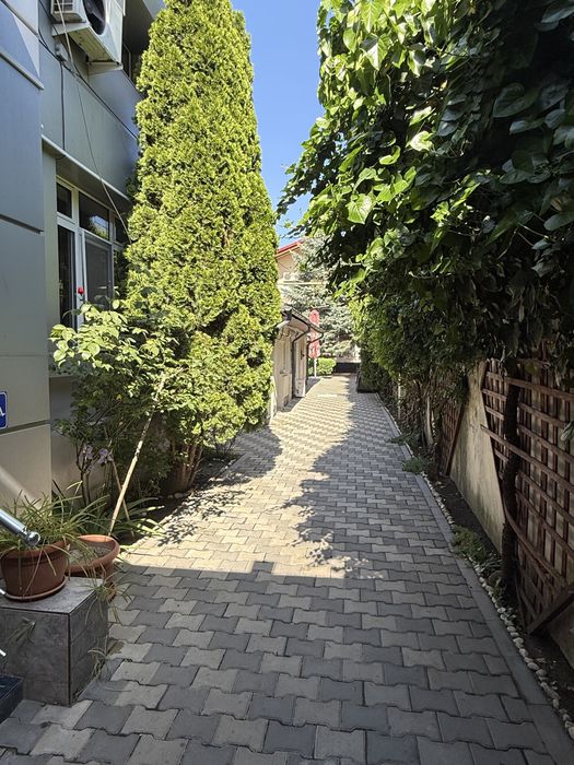 Vand casa centru !!! Zona superba !!!