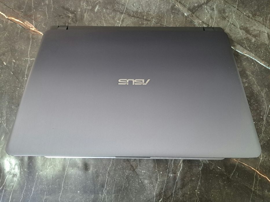 Продам ультрабук ASUS X507MA (идеал)