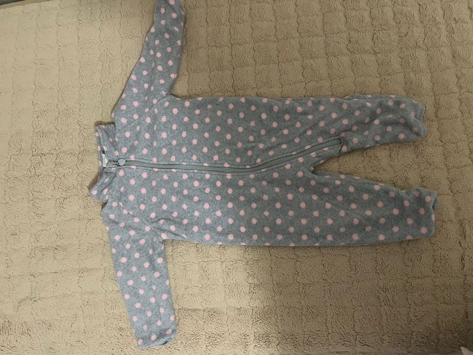 Продам детские комбинезончики