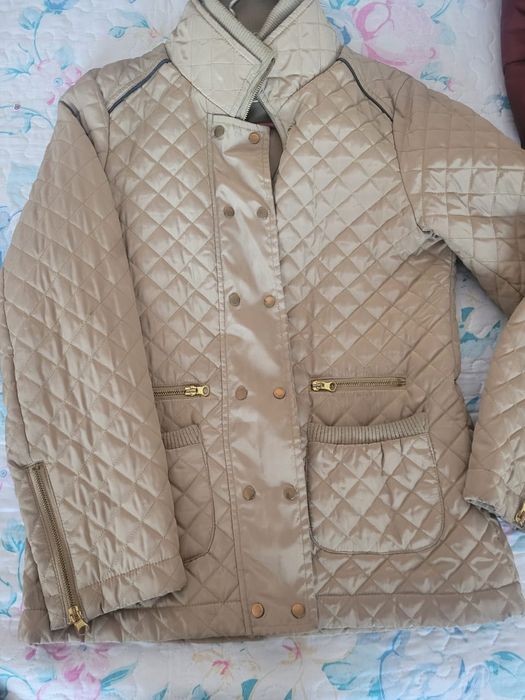 Продам куртки ветровки