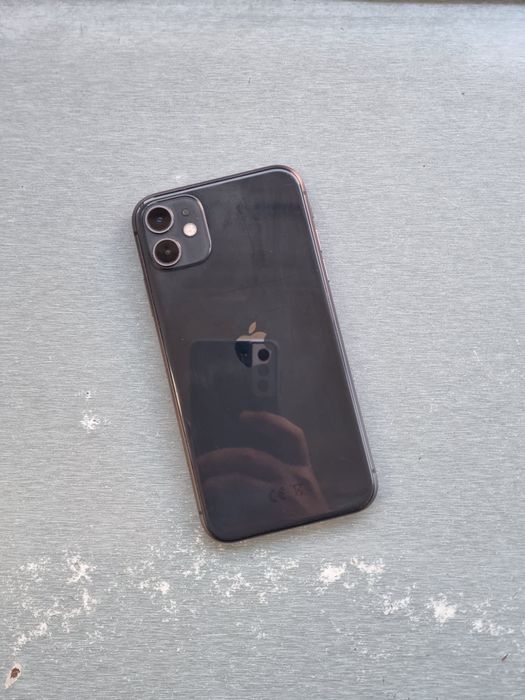 iPhone 11 Sotiladi Fes Ishlaydi Truton Bor 64GB Xotira Xolati Yaxshi