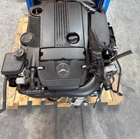 Двигател за мерцедес w204 1.8 CGI turbo