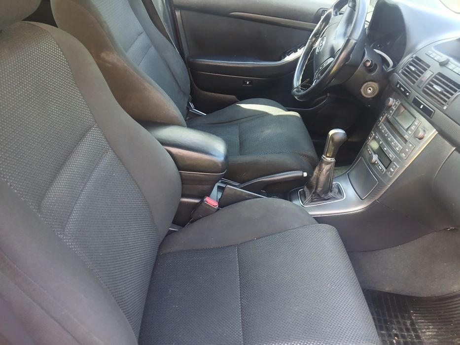 Vand toyota avensis