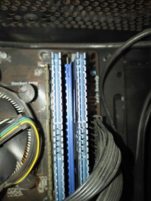 Desktop I7 4770 30GB DDR3, SSD120+HDD 2.5 500GB