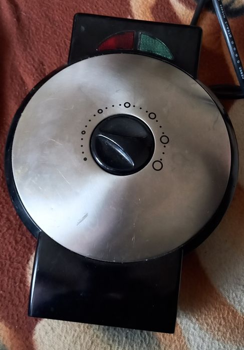 Aparat de vafe electric