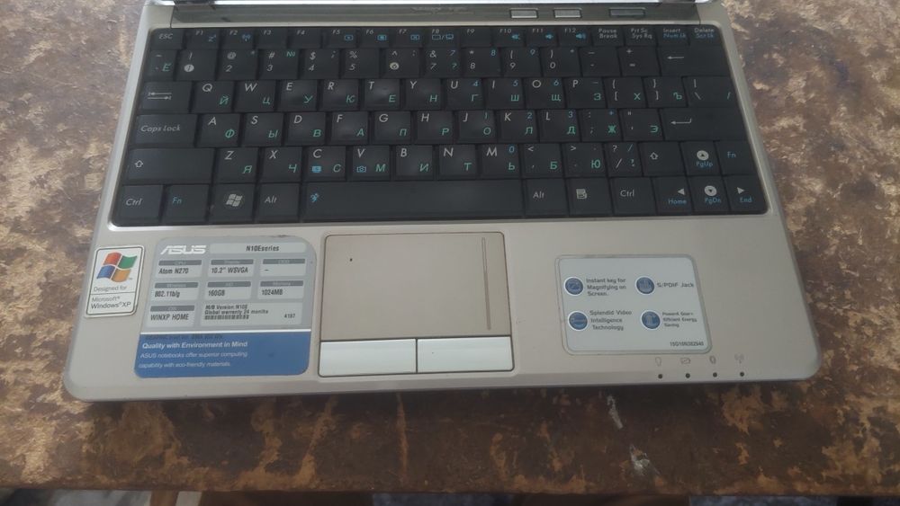 Noutbuk asus sotiladi