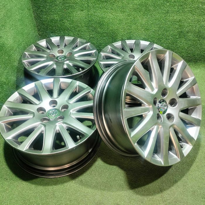 Продам Оригинальный диски R17 от Toyota Crown Majesta S180