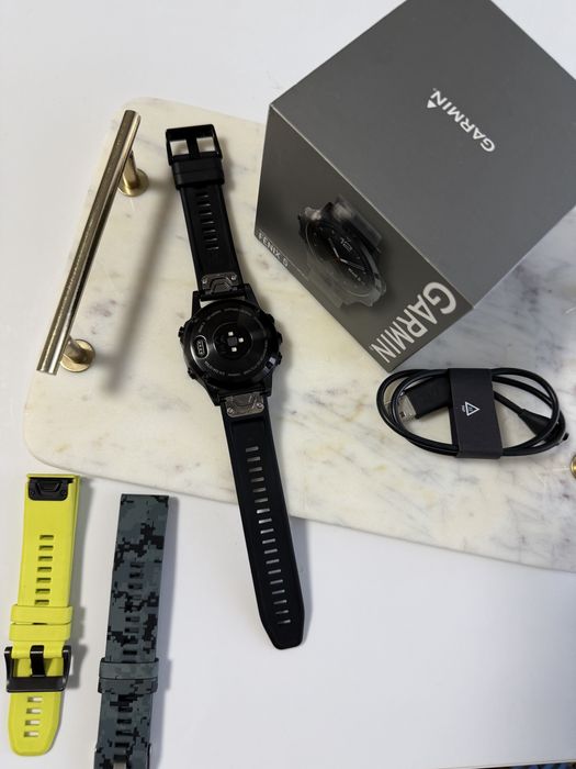 Garnin Fenix 5 Sapphire crystal