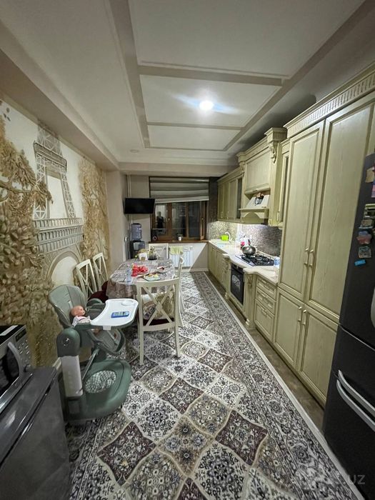 Sagbon Bauram 5 hona 2 chi etaj 160 kvadrat