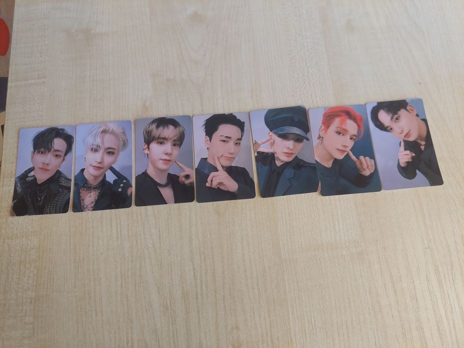 K-pop картички неофициални