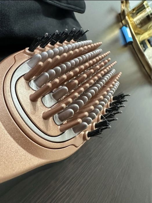 Perie de indreptat parul cu abur Rowenta Hair Therapist CF9940F0