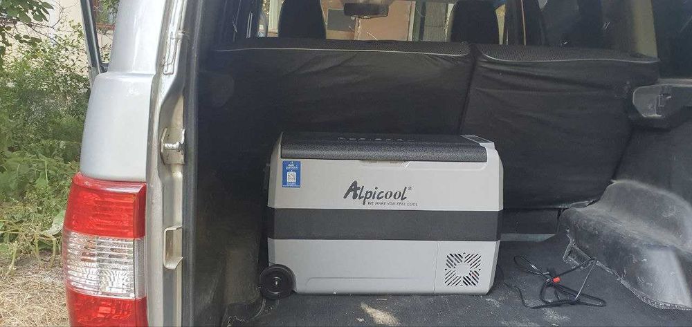 Автохолодильник Alpicool c 50л. компрессорный двухкамерной