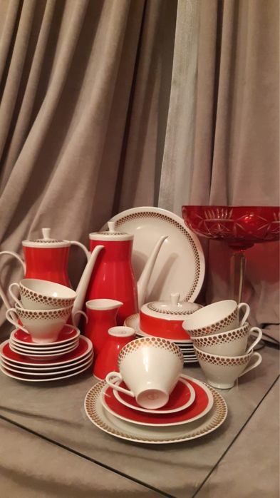 Фарфоровый сервиз