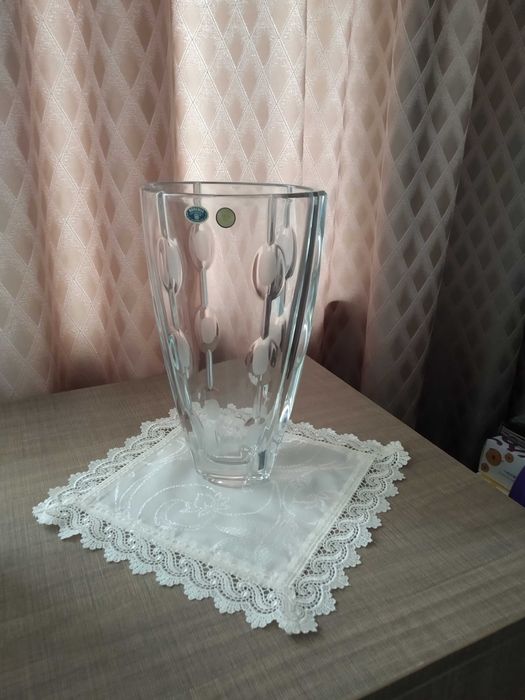 Кристална ваза от масивен чешки кристал Bohemia
