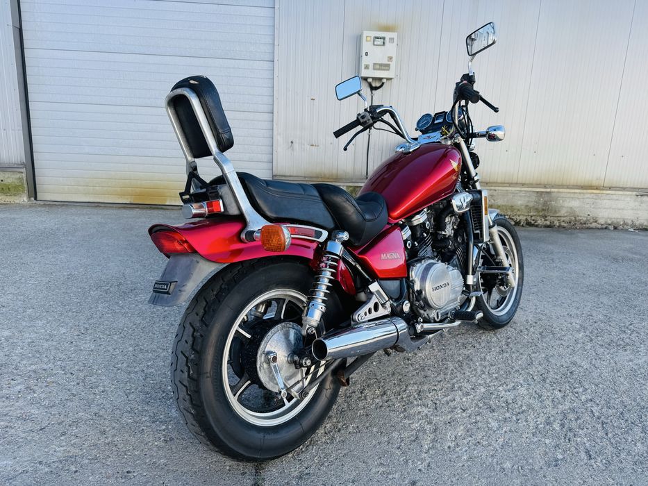 RATE FIXE fara avans Honda VF700 MAGNA Livrare GRATUITA Buyback Pitesti ...