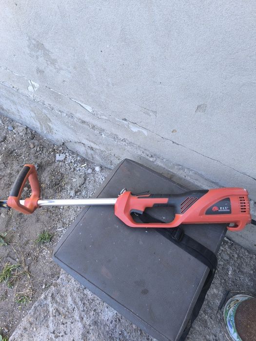 Продам триммер для травы