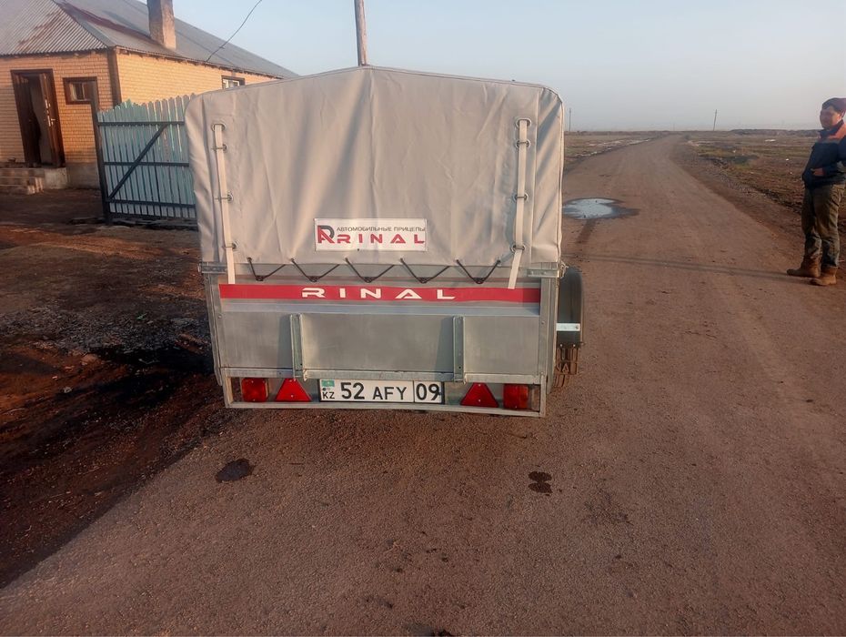 Продаю автоприцеп закрытый