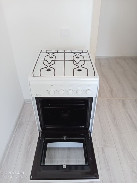 Газ плита  новый