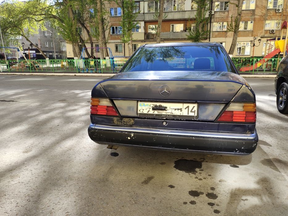 Продам Мерседес 260Е