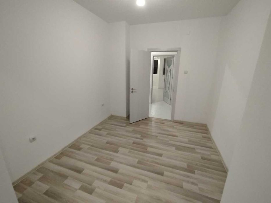 Продава се Тристаен апартамент в Пловдив, Гагарин - 62 кв.м за 1630 €/кв.м - Снимка #1