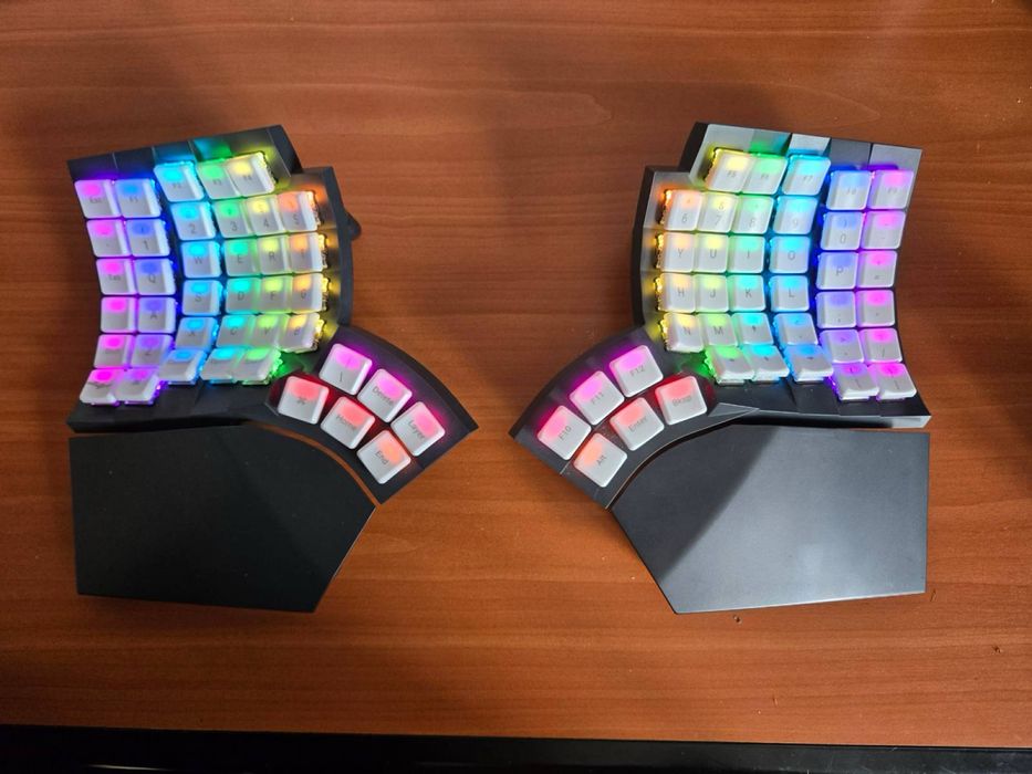 Mo Ergo Glovo 80 Ergonomic Keyboard Revision 2 with Silent Switches