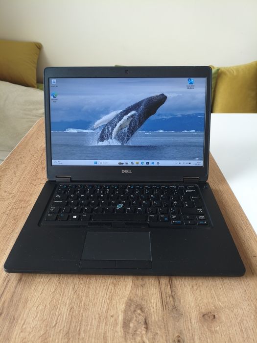 Лаптоп Dell Latitude 5495 - AMD Ryzen 5 PRO 2500U с видеокарта Radeon Vega Mobile Gfx