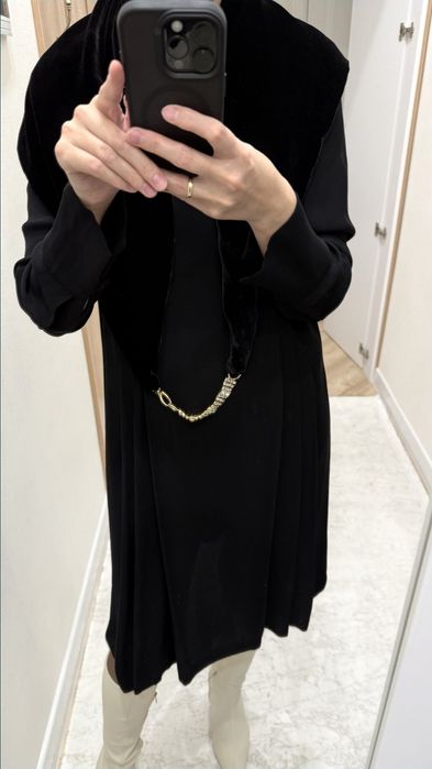 Черное платье от Massimo dutti