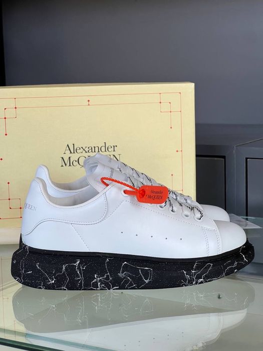 Adidasi Alexander Mcqueen noi