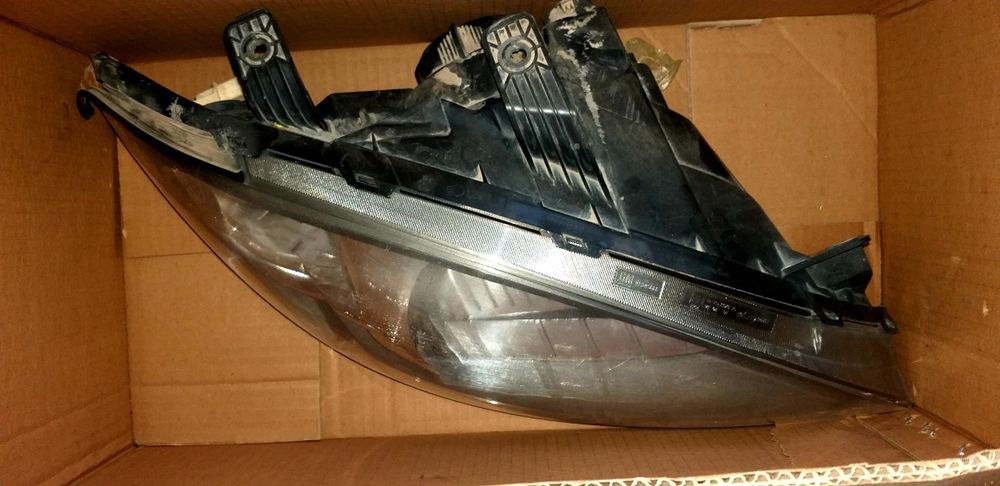 Джентра алдынгы еки фара