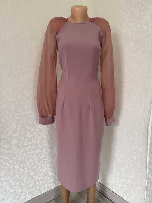 Платье новое абсолютно