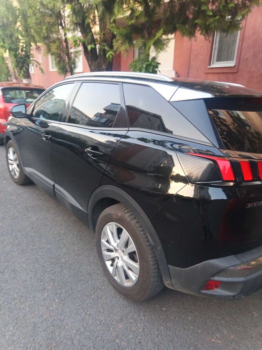 Vînd Peugeot 3008