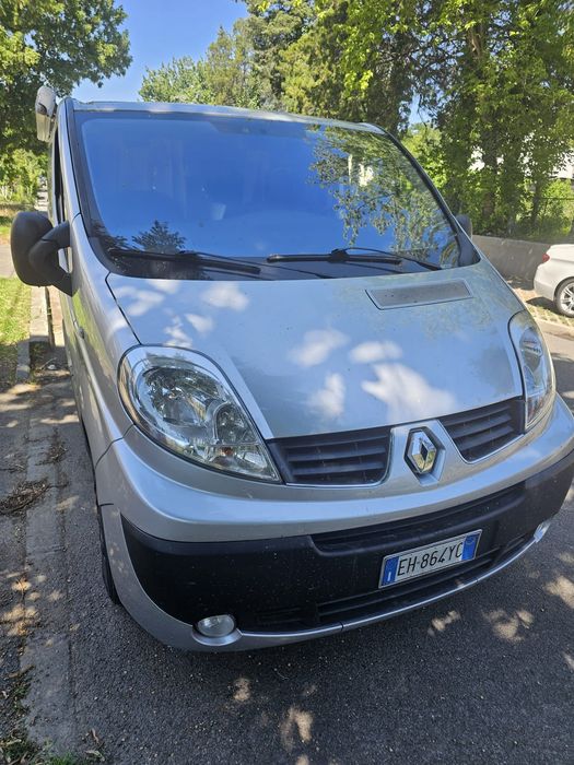 RENAULT Trafic 2011 — imagine 2