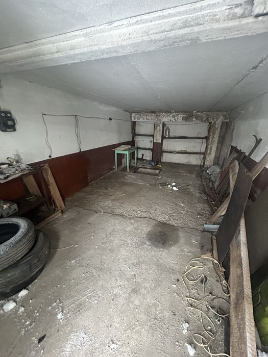 Гараж ( чашки ложки )