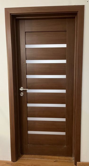 Montaj Montaje Montez usi de Interior Metalice si Pvc , lugoj Buziaș